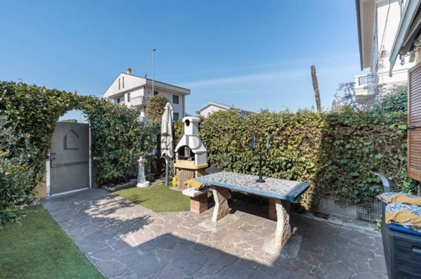 casa indipendente in vendita a San Giovanni Lupatoto