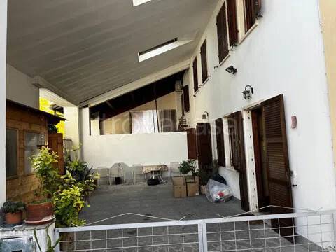 casa indipendente in vendita a San Giovanni Lupatoto