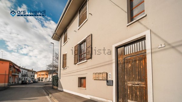 appartamento in vendita a San Giovanni Lupatoto in zona Raldon
