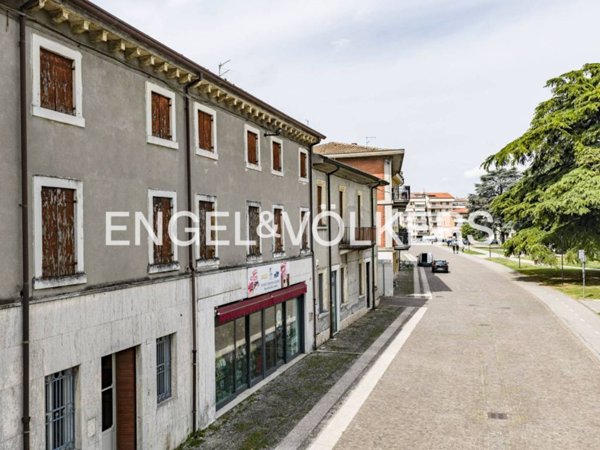casa indipendente in vendita a San Giovanni Lupatoto