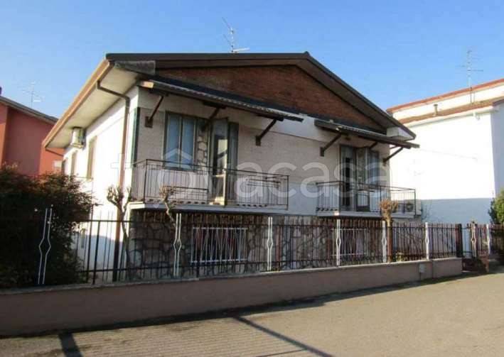casa indipendente in vendita a San Giovanni Lupatoto