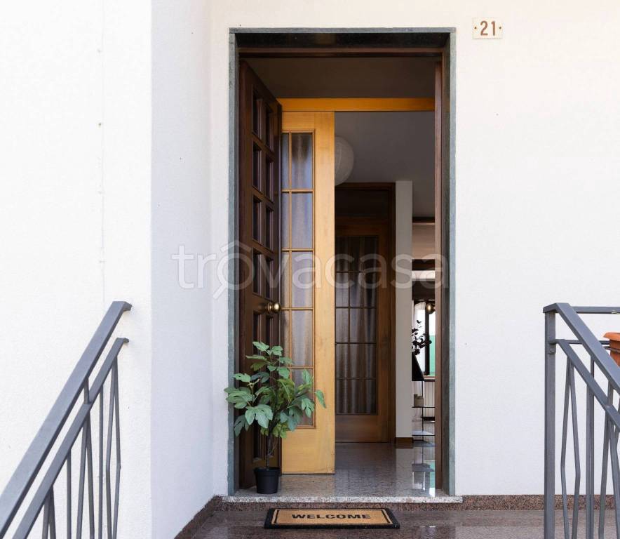 casa indipendente in vendita a San Giovanni Lupatoto in zona Pozzo