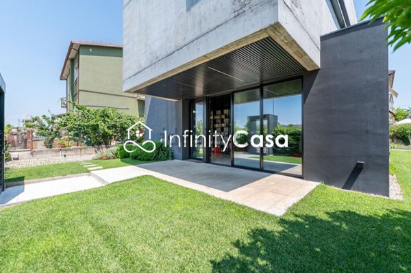casa indipendente in vendita a San Giovanni Lupatoto in zona Pozzo