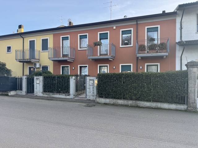 casa indipendente in vendita a San Giovanni Lupatoto in zona Raldon