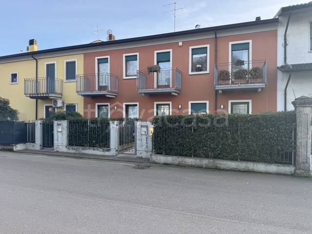 casa indipendente in vendita a San Giovanni Lupatoto in zona Raldon