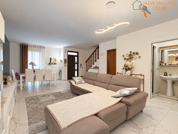 casa indipendente in vendita a San Giovanni Lupatoto in zona Pozzo