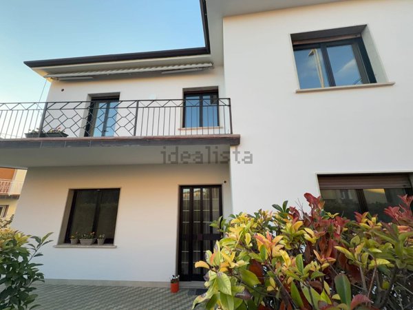 casa indipendente in vendita a San Giovanni Lupatoto
