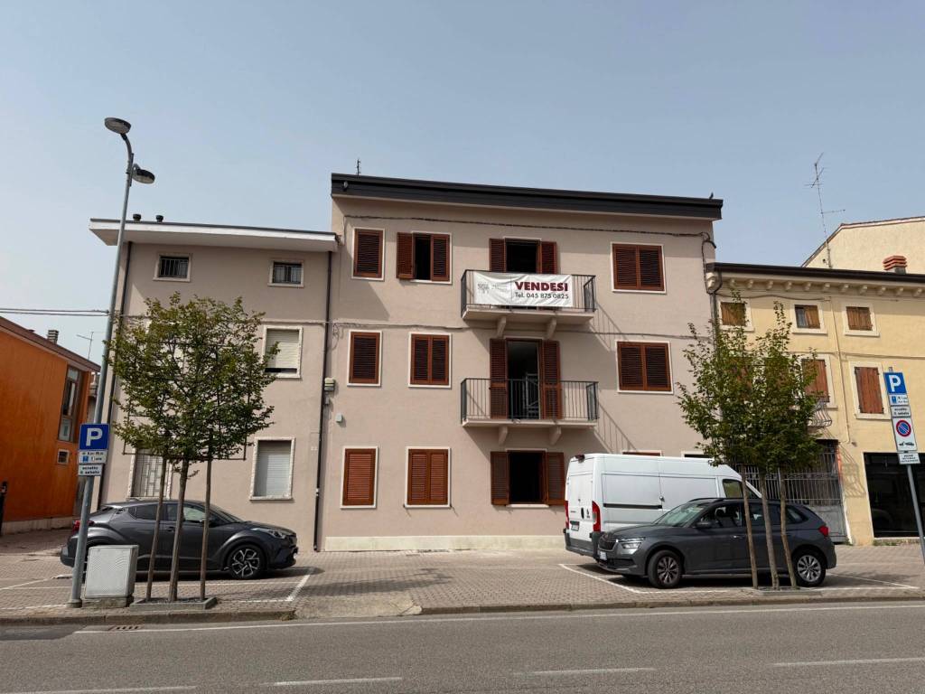 appartamento in vendita a San Giovanni Lupatoto in zona Raldon