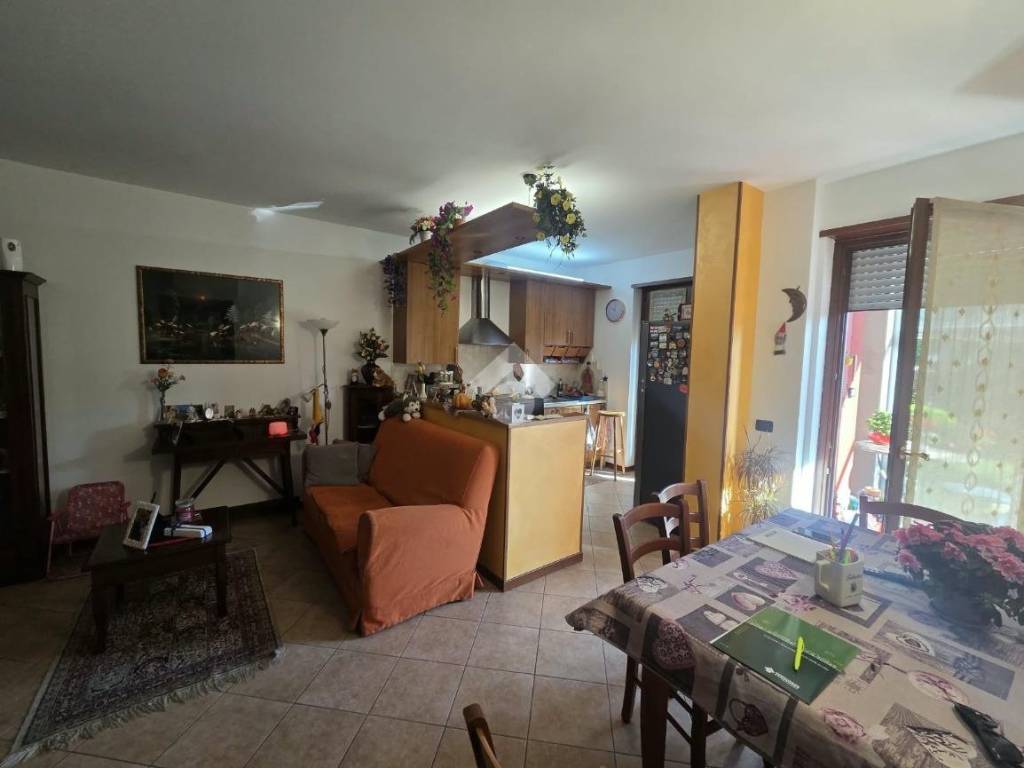 appartamento in vendita a San Giovanni Lupatoto in zona Raldon