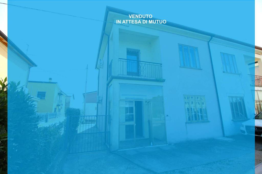 casa indipendente in vendita a Sanguinetto in zona Venera