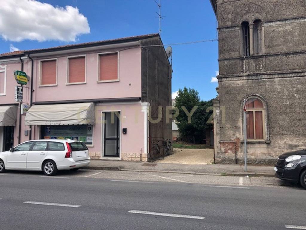 negozio in vendita a Sanguinetto
