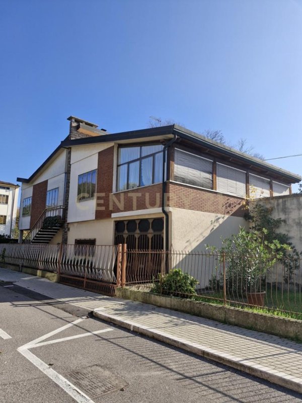 casa indipendente in vendita a Sanguinetto