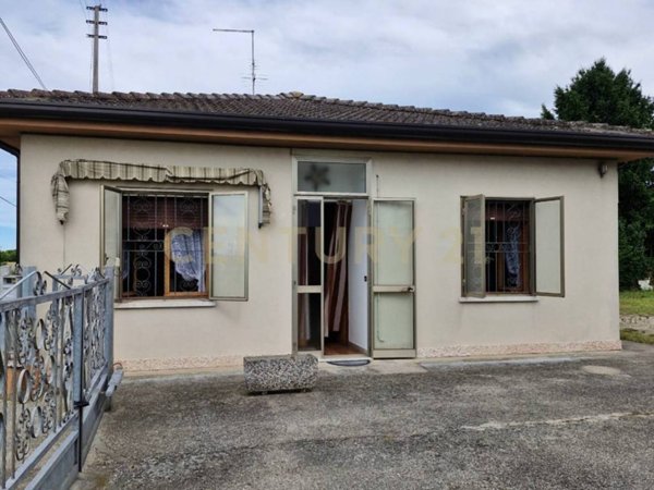 casa indipendente in vendita a Sanguinetto