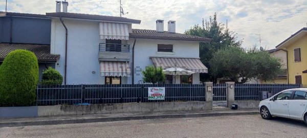 casa indipendente in vendita a Sanguinetto