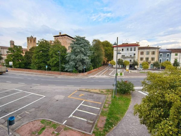 negozio in vendita a Sanguinetto