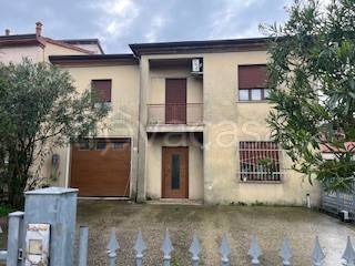 casa indipendente in vendita a Sanguinetto in zona Venera