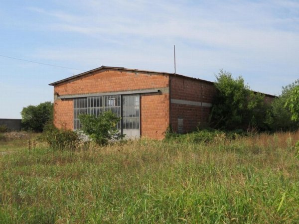 locale commerciale in vendita a Sanguinetto