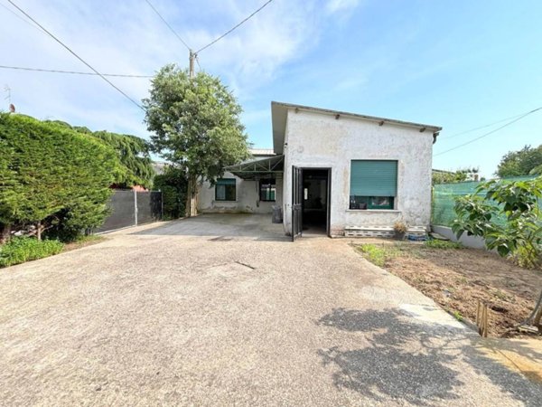 casa indipendente in vendita a Sanguinetto in zona Venera