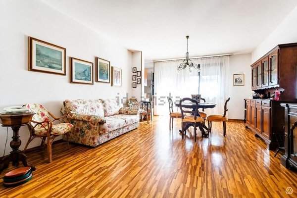 appartamento in vendita a Sanguinetto in zona Venera