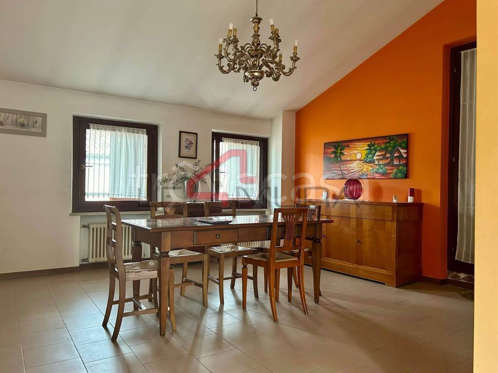 appartamento in vendita a Sanguinetto in zona Venera