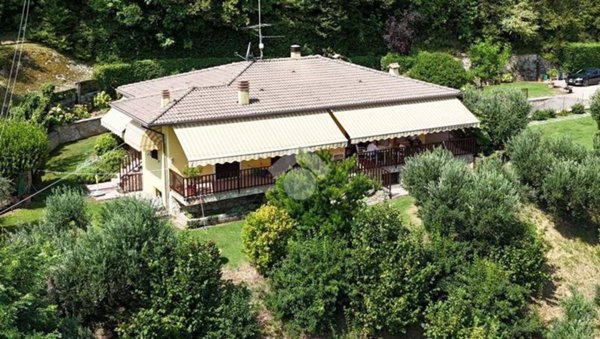 casa indipendente in vendita a San Martino Buon Albergo