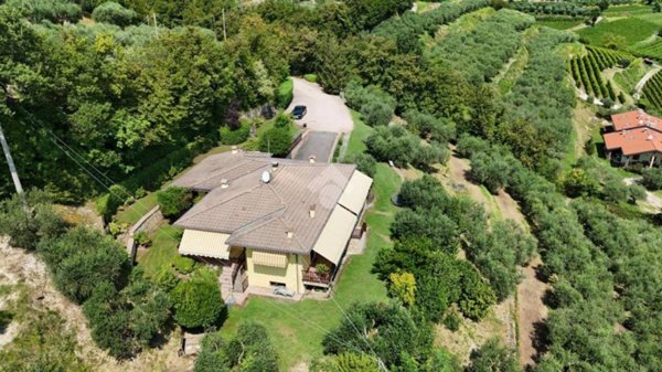 casa indipendente in vendita a San Martino Buon Albergo