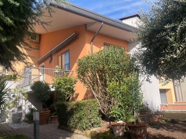 casa indipendente in vendita a San Martino Buon Albergo