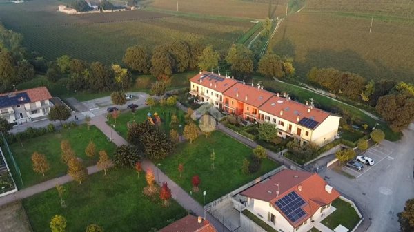 casa indipendente in vendita a San Martino Buon Albergo