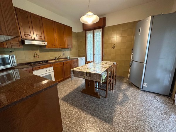 casa indipendente in vendita a San Martino Buon Albergo