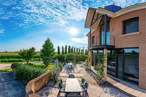 casa indipendente in vendita a San Martino Buon Albergo