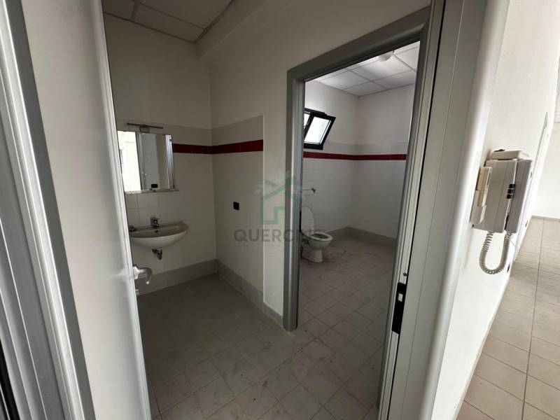 ufficio in vendita a San Martino Buon Albergo