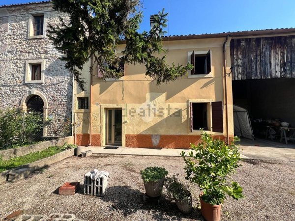 casale in vendita a San Martino Buon Albergo