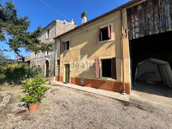 casale in vendita a San Martino Buon Albergo