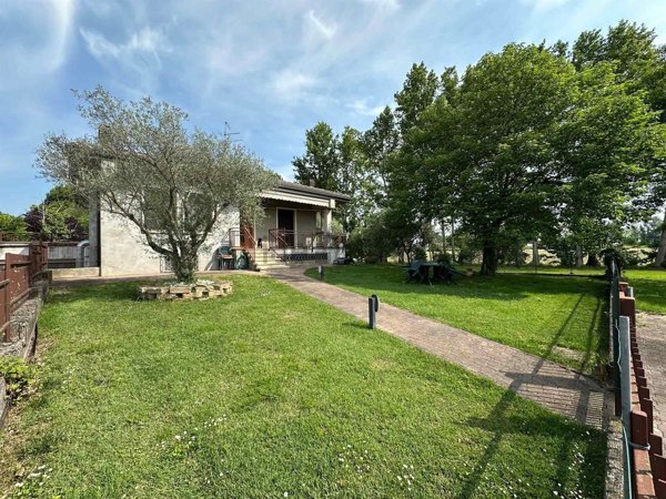 casa indipendente in vendita a San Martino Buon Albergo