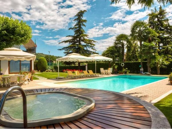 casa indipendente in vendita a San Martino Buon Albergo