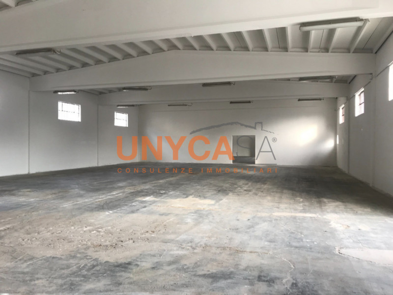 capannone in vendita a San Martino Buon Albergo