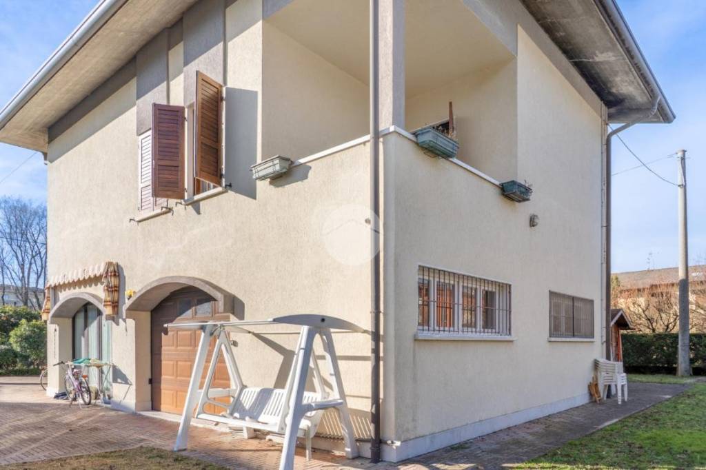 casa indipendente in vendita a San Martino Buon Albergo