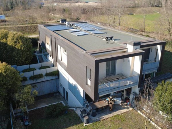 casa indipendente in vendita a San Martino Buon Albergo