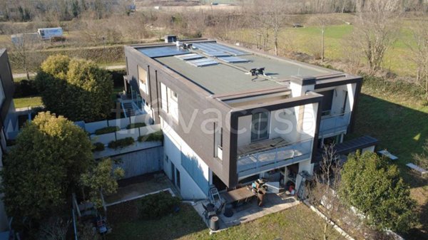 casa indipendente in vendita a San Martino Buon Albergo