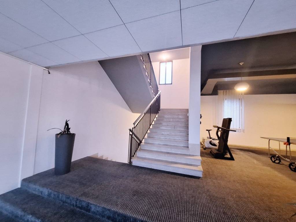 locale commerciale in vendita a San Martino Buon Albergo