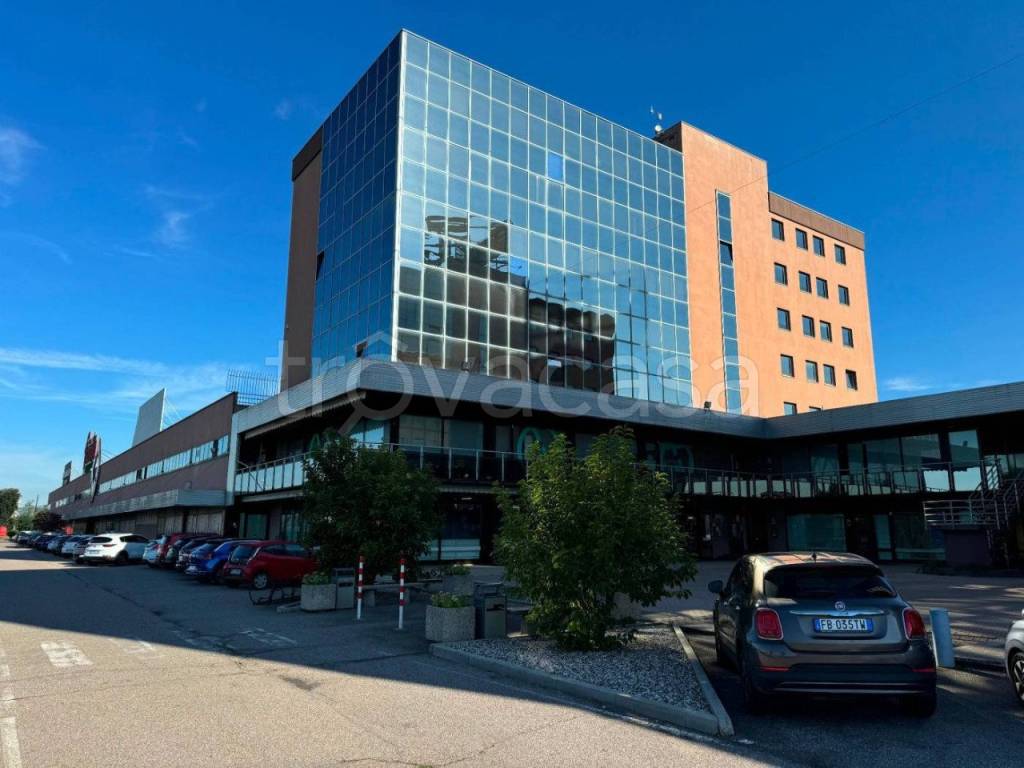 ufficio in vendita a San Martino Buon Albergo