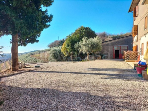 casa indipendente in vendita a San Martino Buon Albergo