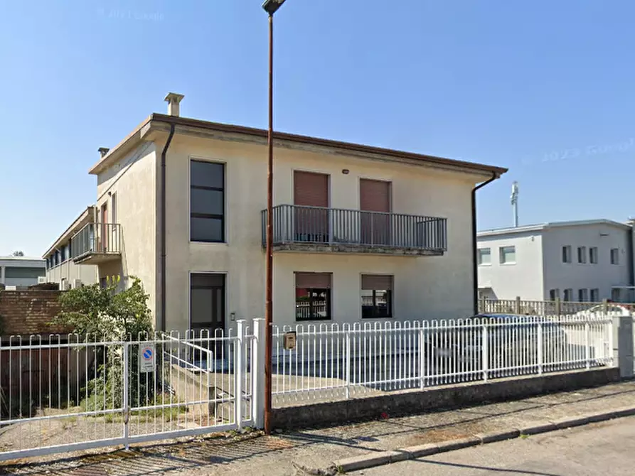 locale di sgombero in vendita a San Martino Buon Albergo