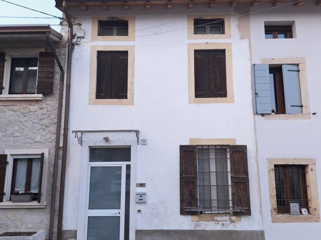casa indipendente in vendita a San Martino Buon Albergo