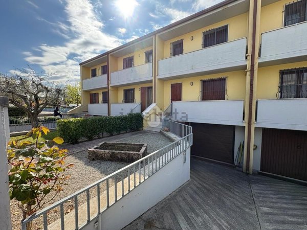 casa indipendente in vendita a San Martino Buon Albergo