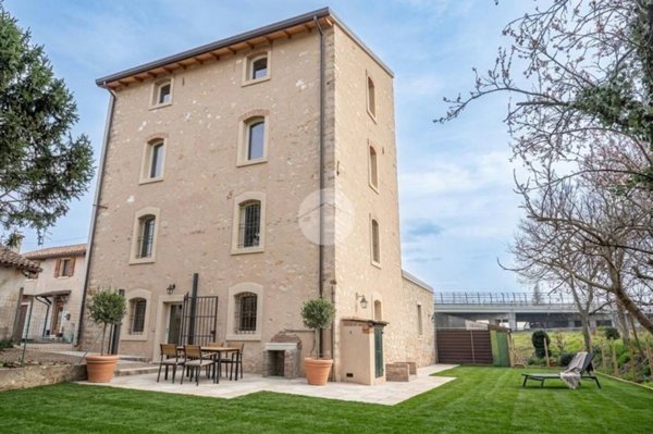 casa indipendente in vendita a San Martino Buon Albergo