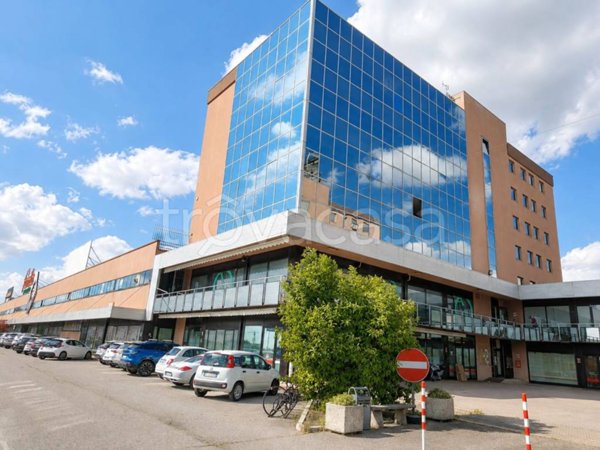 ufficio in vendita a San Martino Buon Albergo