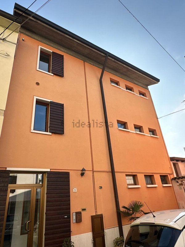 casa indipendente in vendita a San Martino Buon Albergo