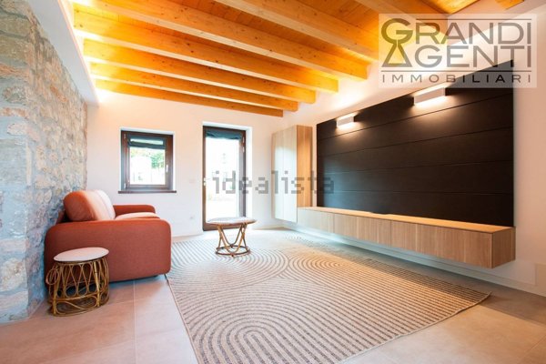 casa indipendente in vendita a San Martino Buon Albergo