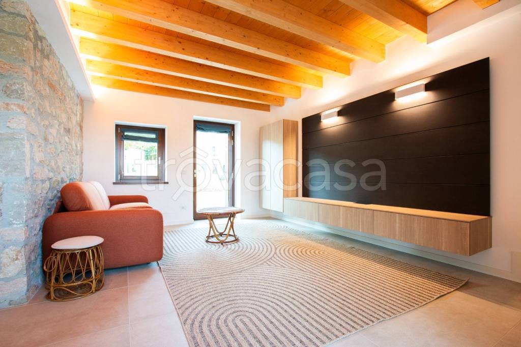 casa indipendente in vendita a San Martino Buon Albergo